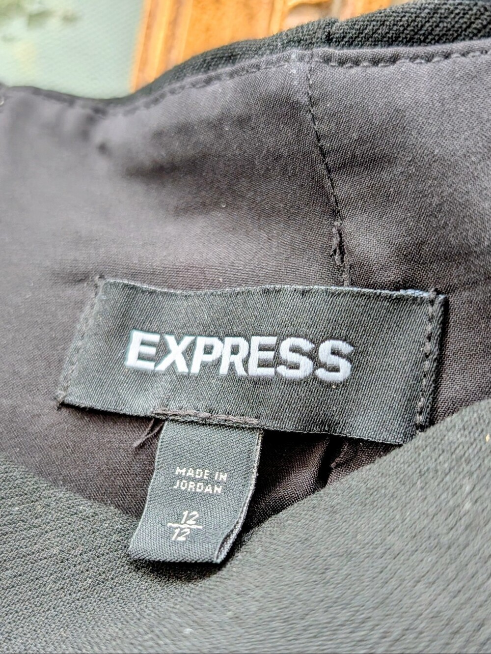 Express Black High-Waist, Knee Length Pencil Skirt, Size 12 - Picture 9 of 10